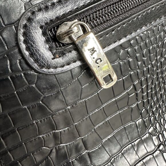 MC Marc Chantal Black Footed Shoulder Bag - Picture 7 of 13